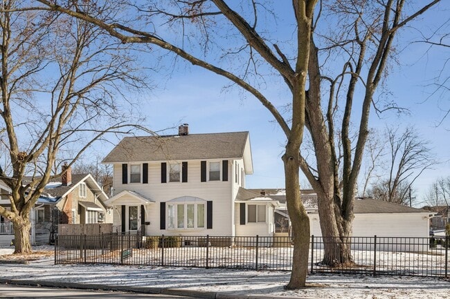 property at 713 Warrenville Rd