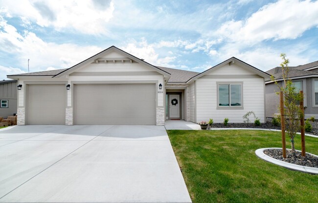 property at 8004 Massey Dr