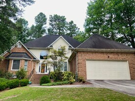 126 Dewberry Ln in Aiken, SC - Building Photo