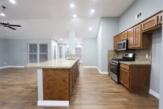 16307 Hidden Gate Ct in Sugar Land, TX - Building Photo - Building Photo