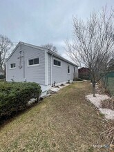 16 Bluff Rd in Ledyard, CT - Building Photo - Building Photo