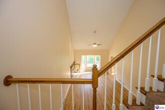 806 Edgebrook Dr in Vine Grove, KY - Building Photo - Building Photo