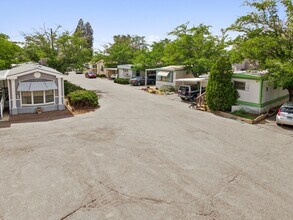 2901 Carlisle Blvd NE in Albuquerque, NM - Building Photo - Building Photo