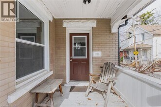 14 Hermie Pl in Kitchener, ON - Building Photo - Building Photo