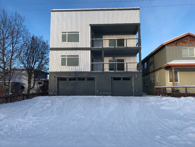property at 337 E 10th Ave