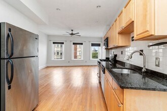 104 Dorchester St in Boston, MA - Building Photo - Building Photo