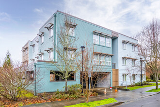 Former Concordia Place Apartments in Portland, OR - Building Photo - Building Photo