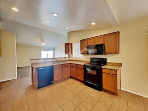 5305 S 27th Dr in Phoenix, AZ - Building Photo - Building Photo