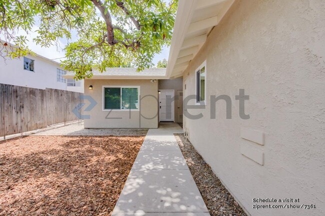 property at 1815 San Andres St