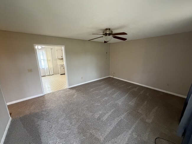 7410 New Glendale Rd in Glendale, KY - Building Photo - Building Photo