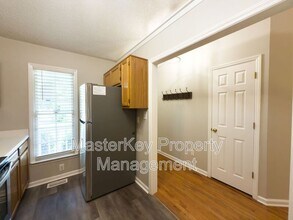 4220 Old Brick Ct in Raleigh, NC - Building Photo - Building Photo
