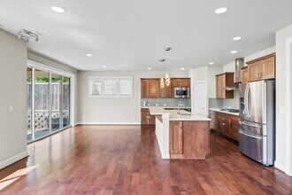 13616 NE 132nd Pl in Kirkland, WA - Building Photo - Building Photo