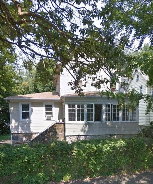 4 Tremont St Rentals in Cos Cob, CT