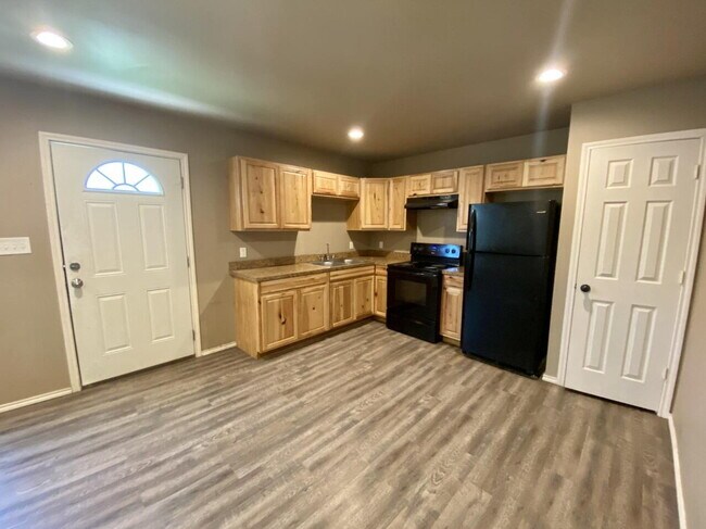 213 36th St in Lubbock, TX - Building Photo - Building Photo
