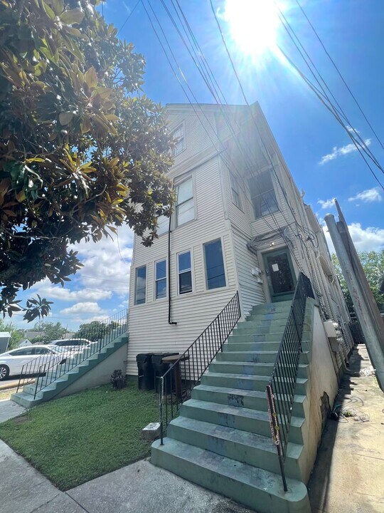 1335 Arabella St in New Orleans, LA - Building Photo