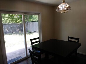 2402 Union Mill Rd in Houston, TX - Building Photo - Building Photo