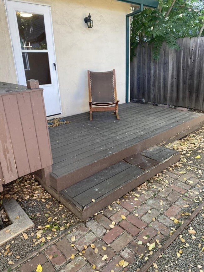 property at 697 Menlo Ave
