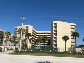 4565 S Atlantic Ave in Ponce Inlet, FL - Building Photo - Building Photo