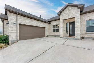 92 Sierra Mosca Trl in Liberty Hill, TX - Building Photo - Building Photo