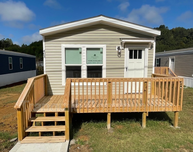 403 Possum Valley Rd in Maynardville, TN - Building Photo