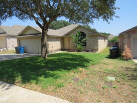 3918 Southern Grove in San Antonio, TX - Building Photo