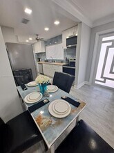 2242 Polk St in Hollywood, FL - Building Photo - Building Photo