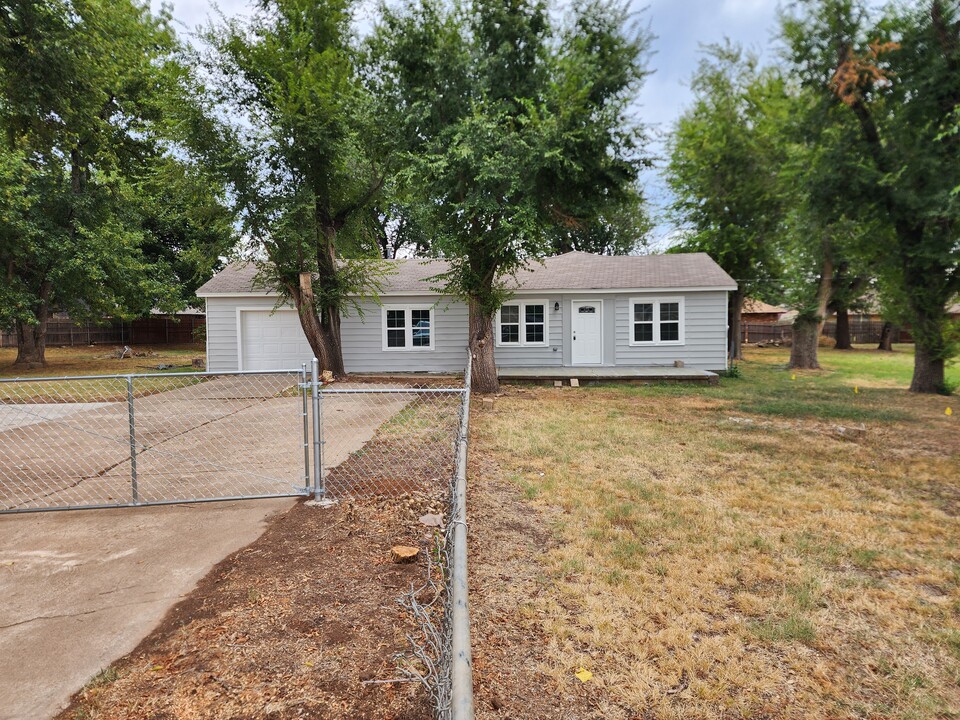 3110 S Broadway St in Moore, OK - Building Photo