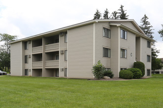 Willow Stream Apartments South in Liverpool, NY - Building Photo - Building Photo