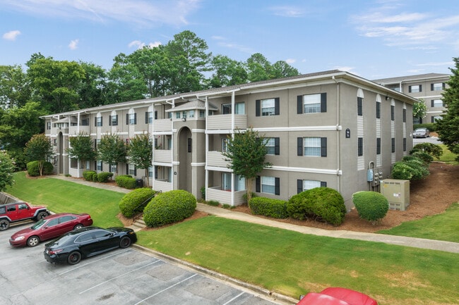 The Abbey at Regents Walk in Homewood, AL - Building Photo - Building Photo