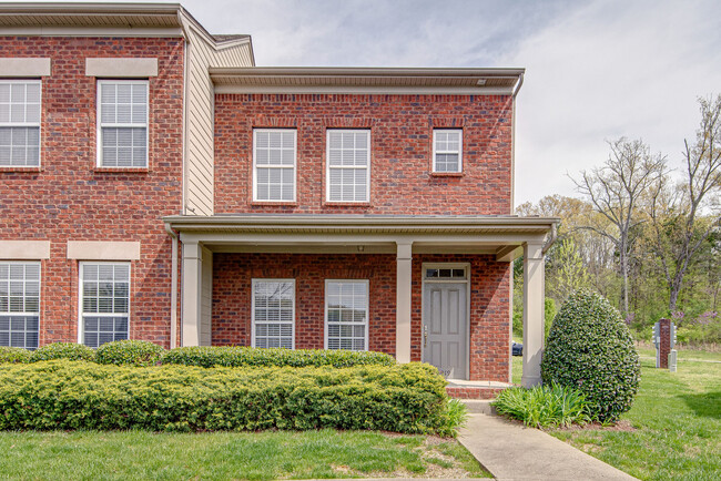 2919 Stone Ln in Nashville, TN - Building Photo - Building Photo