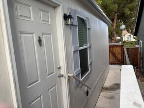 25 Schilling Ct in Brentwood, CA - Building Photo - Building Photo