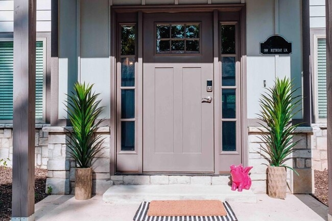 406 NW Retreat Ln in Bentonville, AR - Building Photo - Building Photo