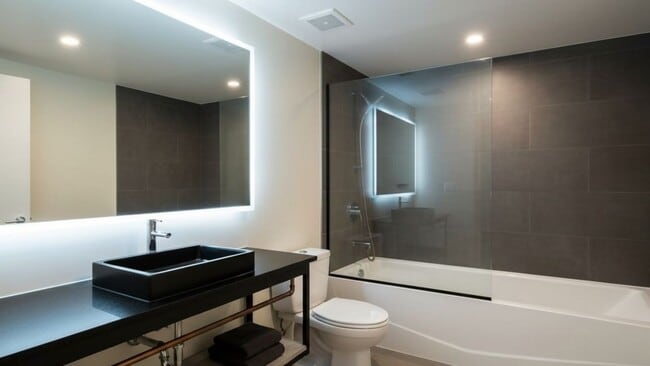 11881 Jefferson Blvd, Unit 3 in Culver City, CA - Building Photo - Building Photo