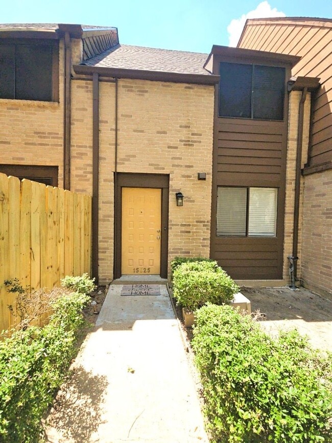 property at 15625 Weldon Dr