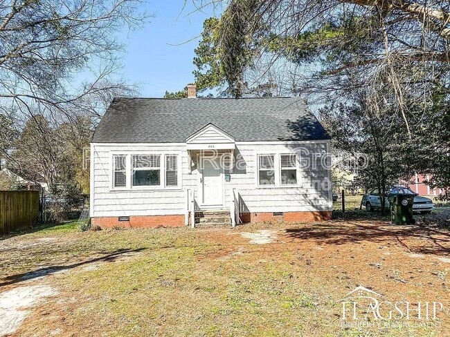 property at 805 Rudolph St