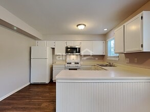 1186 Blackburn Dr in Grayslake, IL - Building Photo - Building Photo