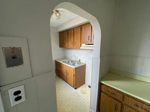 15 Darlington Ave in New Castle, PA - Building Photo - Building Photo