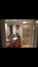 1925 Brickell Ave, Unit D-1402 in Miami, FL - Building Photo - Building Photo