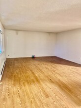 308 Summit Ave N, Unit 32 in Kent, WA - Building Photo - Building Photo