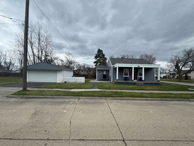 12214 Louisiana Ave in Warren, MI - Building Photo - Building Photo