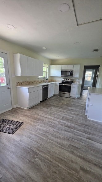 1102 Lorrie Dr in Richardson, TX - Building Photo - Building Photo