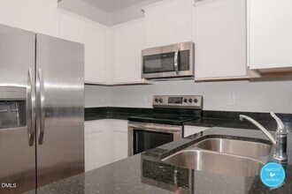 2409 Ashton Park Ln in Burlington, NC - Building Photo - Building Photo