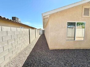 4452 S Agave Ave in Yuma, AZ - Building Photo - Building Photo