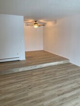 1640 Highway 36 W in St. Paul, MN - Building Photo - Building Photo