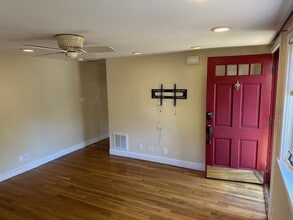 25 Mountain Rd, Unit 1 in Waltham, MA - Building Photo - Building Photo