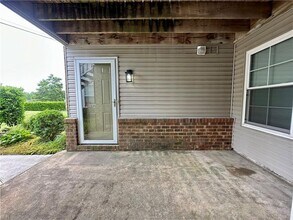 4044 Laurel Green Cir in Virginia Beach, VA - Building Photo - Building Photo