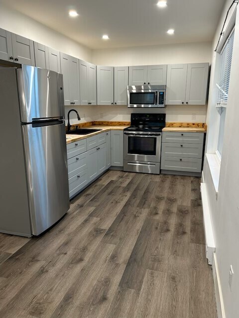 373 Hancock St in Bangor, ME - Building Photo