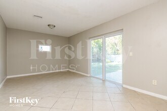 6116 Bonnie Brook Blvd in Orlando, FL - Foto de edificio - Building Photo