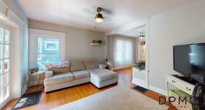 132 S Clemens Ave in Lansing, MI - Building Photo - Building Photo