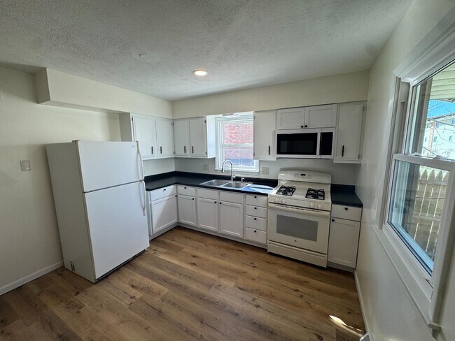 208 Lindell Dr in Normal, IL - Building Photo - Building Photo